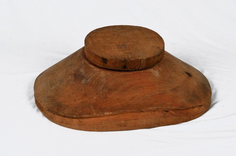 Forme à chapeau_0