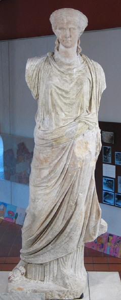 Statue d'Antonia