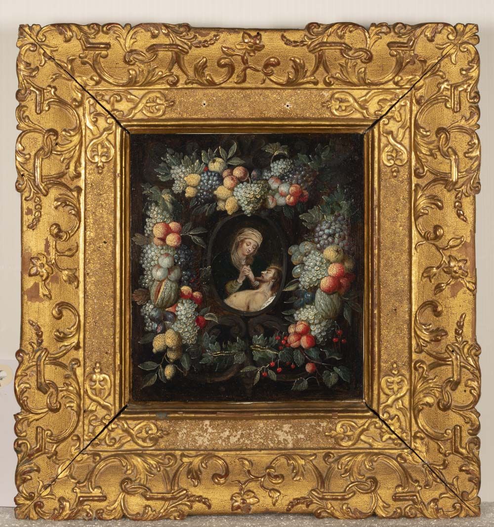 Guirlande de fruits entourant une Pietà_1