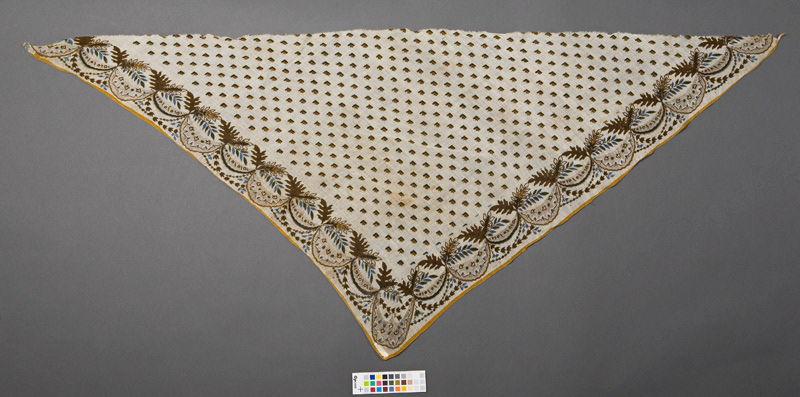Mouchoir de tête (élément d'ensemble), costume_0