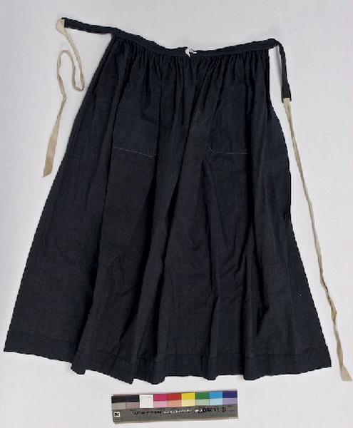 Tablier (élément d'ensemble), costume_1