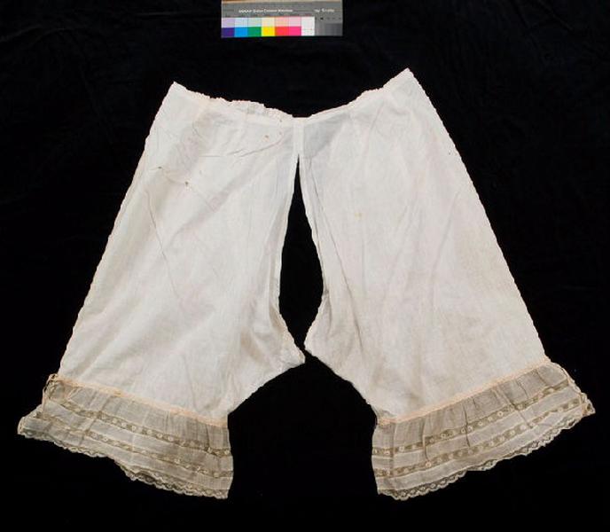 Pantalon de dessous (femme, élément d'ensemble), costume_0