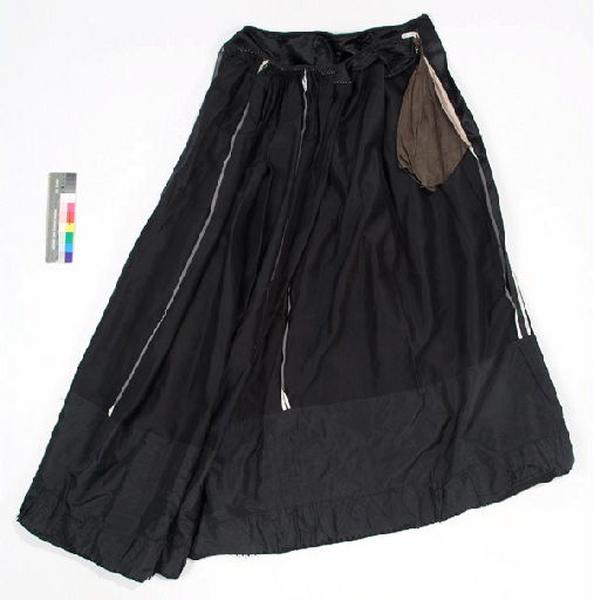 Jupe  (élément d'ensemble), costume_2