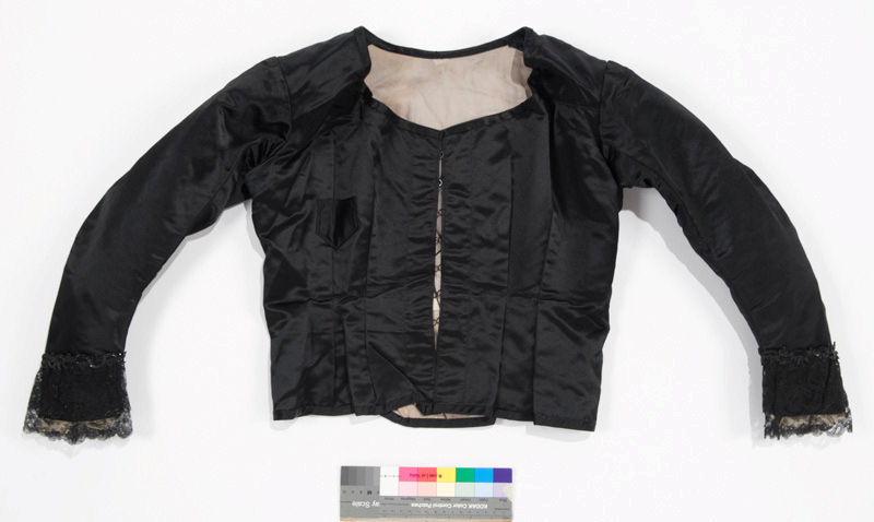 Corsage (élément d'ensemble), costume_0