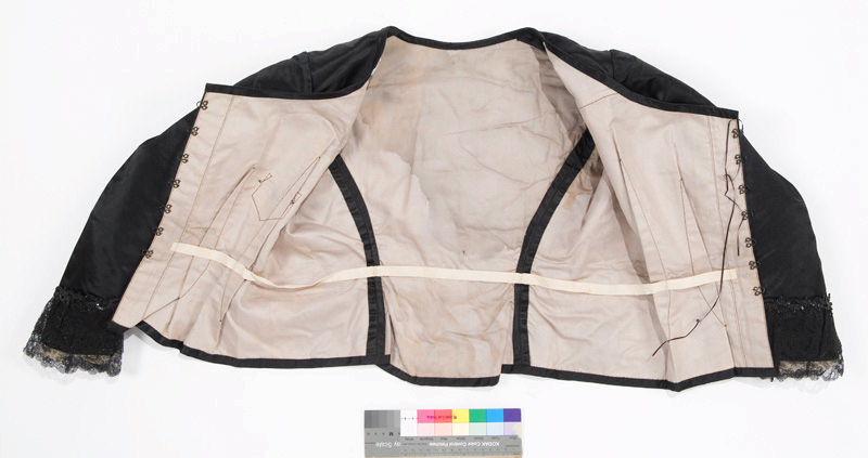 Corsage (élément d'ensemble), costume_2