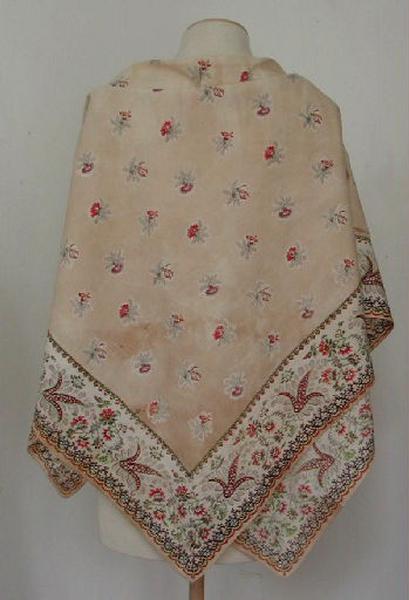 Fichu, mouchoir de cou  (élément d'ensemble), costume_0