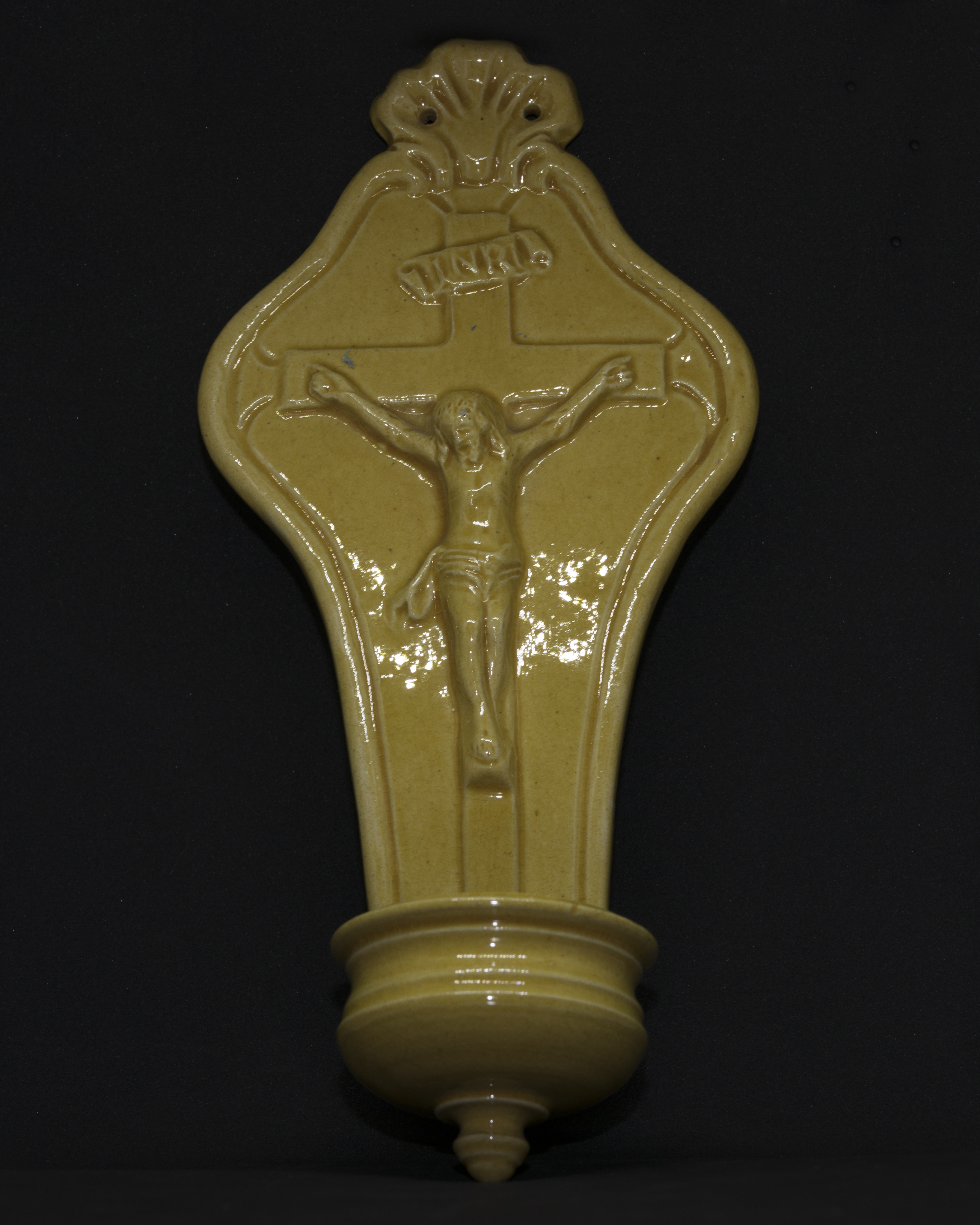 Bénitier à crucifix_0