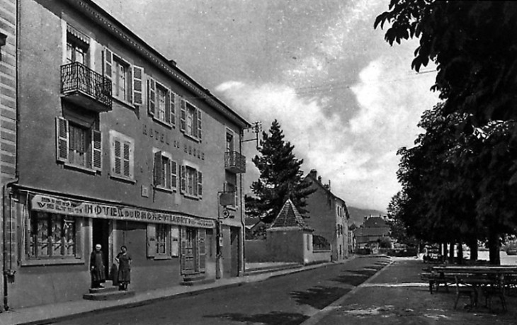 Sault-Brenaz (Ain) : Hôtel du Rhône_0