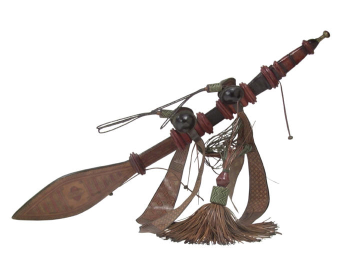 Sabre, fourreau d'arme blanche_0