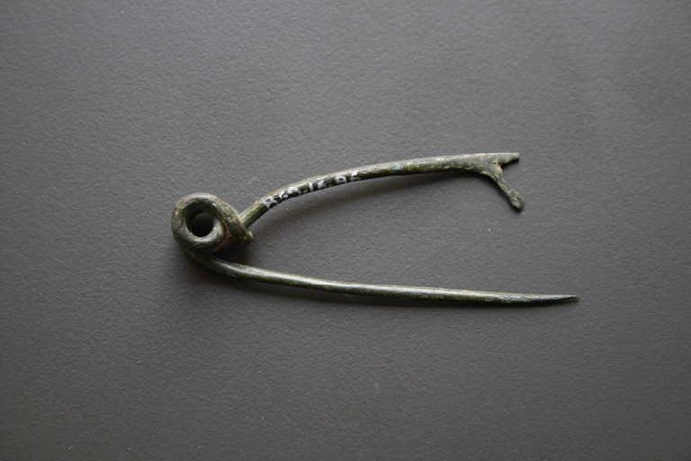 Fibule à arc_0
