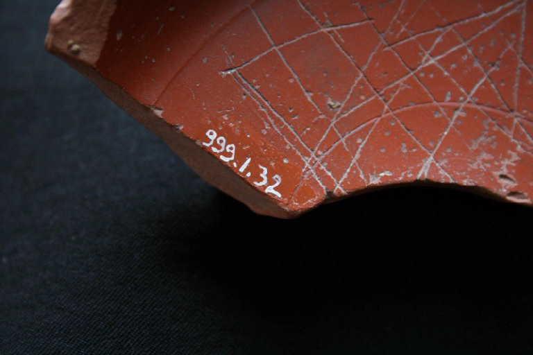 Coupelle (fragment, Dragendorff 18/31)_2