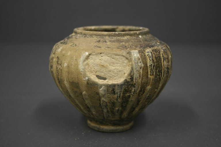 Pot (ovoïde, caréné, Laroche 4)_0