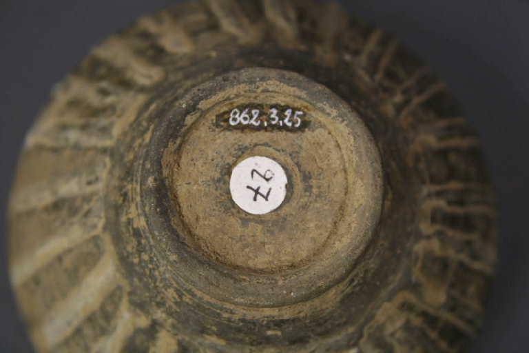 Pot (ovoïde, caréné, Laroche 4)_2