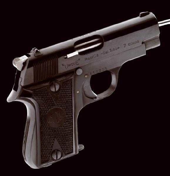 Pistolet semi-automatique (modèle C2)_0