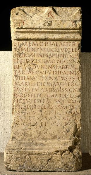 Epitaphe d'un vétéran, négociant en céramiques_0