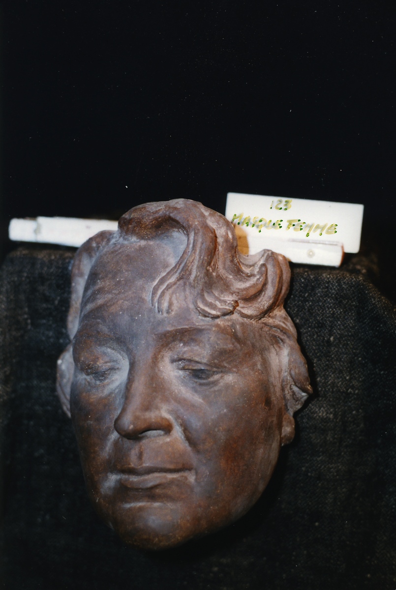 Masque de femme, Marguerite Peltzer