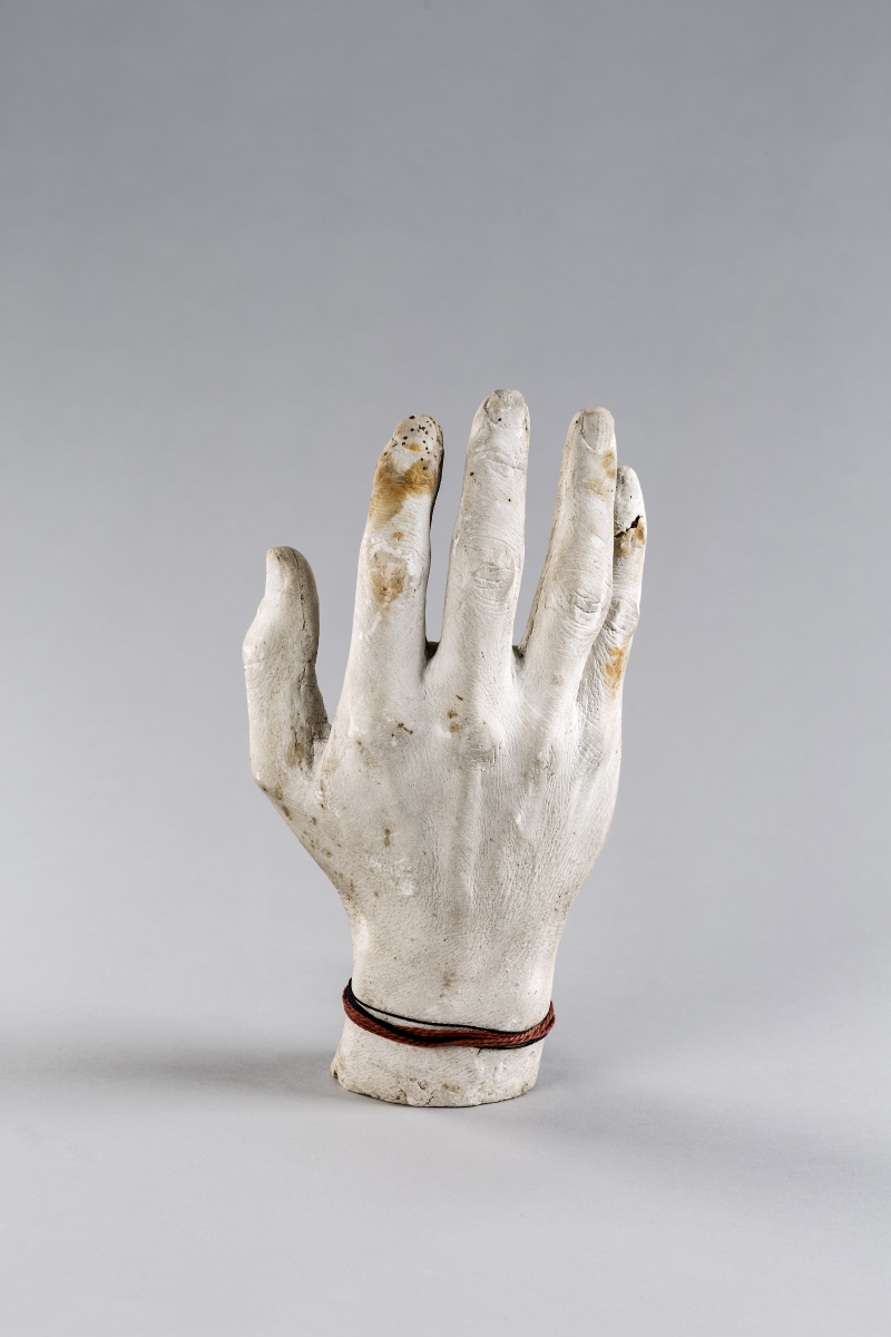 Main d'homme, Marguerite Peltzer