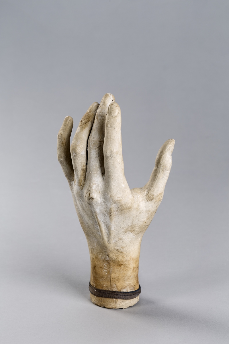Main de femme, Marguerite Peltzer