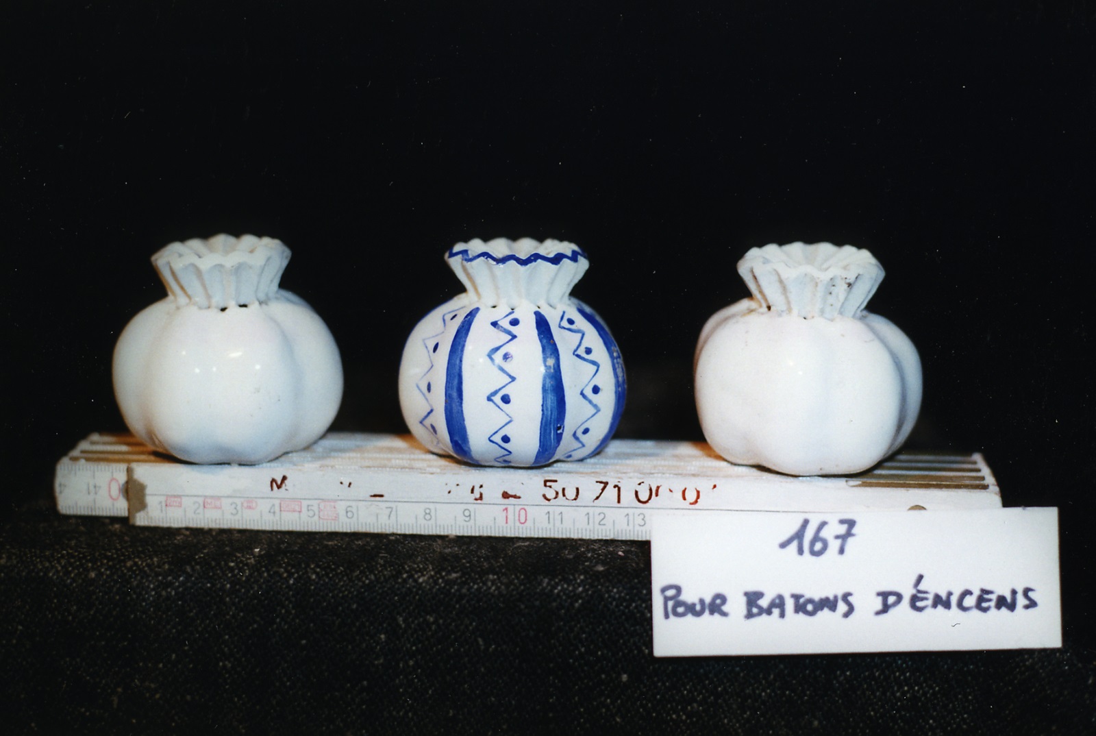 Pour bâtons d'encens, Marguerite Peltzer