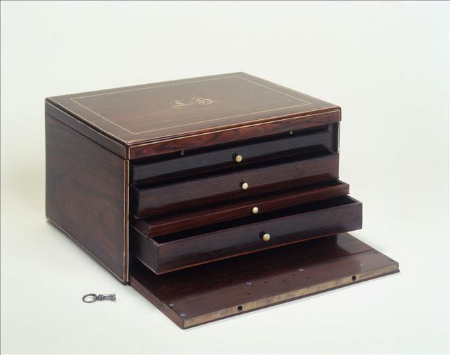 Coffret en ébène de Laure de Berny_0