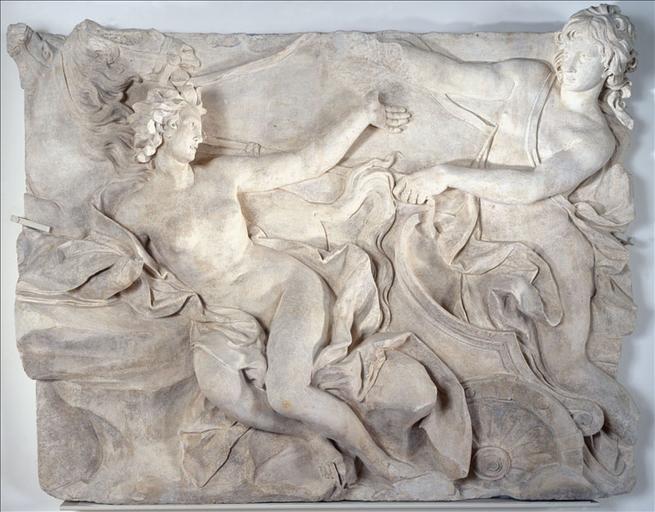Apollon et Daphné métamorphosée en laurier (haut-relief de l'ancienne Folie la Bouëxière, actuel square Vintimille, 18ème arrondissement, Paris)_0