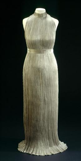 Robe_0