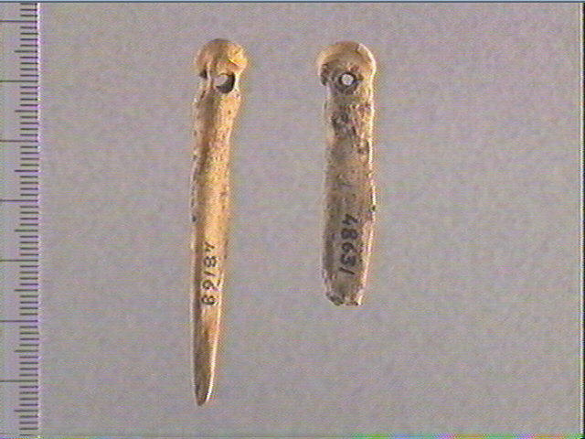 Pendeloque, métatarse (renne)_0