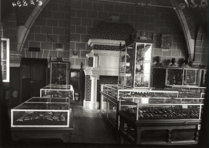 Musée des antiquités nationales. Deuxième étage. Salle Joseph de Baye. Vue d'ensemble_0