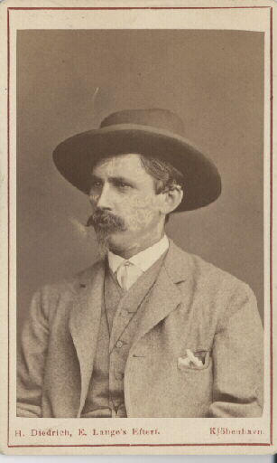 Portrait d'archéologue. Portrait de Carl Fostin. Vue en buste de trois-quarts gauche_0
