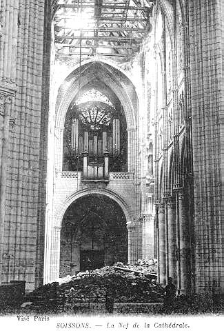 SOISSONS - LA NEF DE LA CATHEDRALE_0
