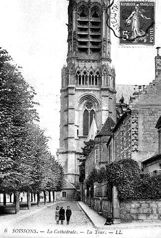 6 SOISSONS - LA CATHEDRALE - LA TOUR_0