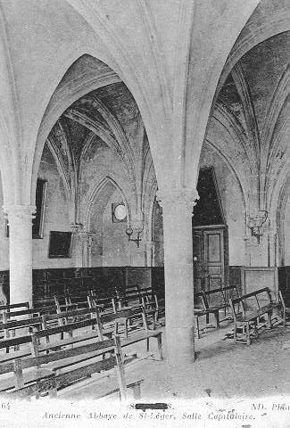 64 ANCIENNE ABBAYE DE ST-LEGER, SALLE CAPITULAIRE_0