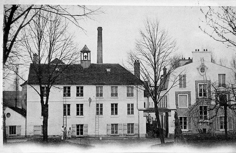 FERE-EN-TARDENOIS, Fabrique de chaussures_0