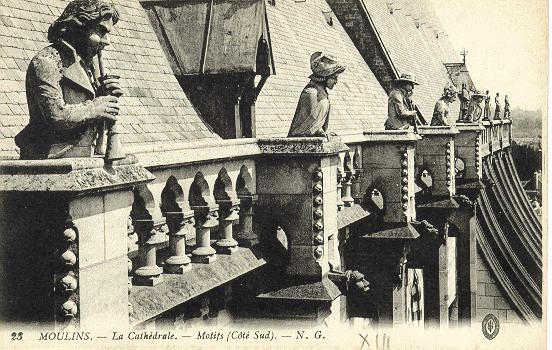 23 MOULINS - LA CATHEDRALE - MOTIFS (COTE SUD)_0