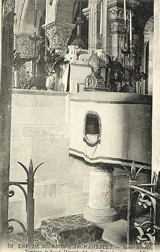 70 ENV. DE BOURBON-L'ARCHAMBAULT - SAINT-MENOUX - TOMBEAU DE SAINT-MENOUX, DIT LA 'DEBREDINOIRE'_0