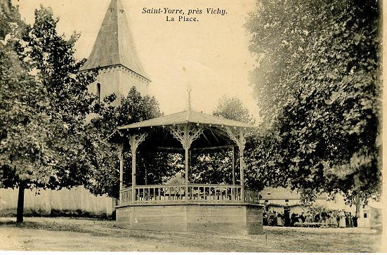 SAINT-YORRE, PRES DE VICHY - LA PLACE_0