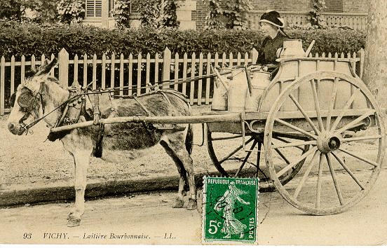 93 VICHY - LAITIERE BOURBONNAISE_0