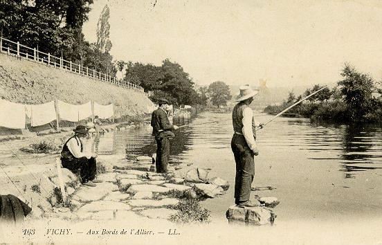 163 VICHY - AUX BORDS DE L'ALLIER_0
