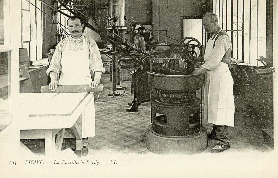 305 VICHY - LA PASTILLERIE LARDY_0