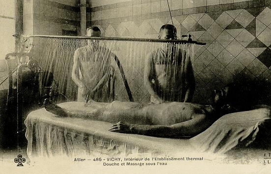 ALLIER - 485 VICHY - INTERIEUR DE L'ETABLISSEMENT THERMAL - DOUCHE ET MASSAGE SOUS L'EAU_0
