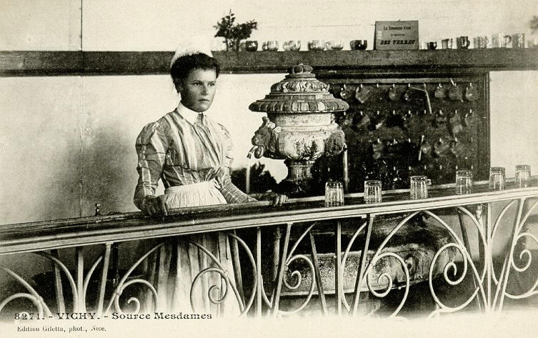 8271 VICHY- SOURCE MESDAMES_0