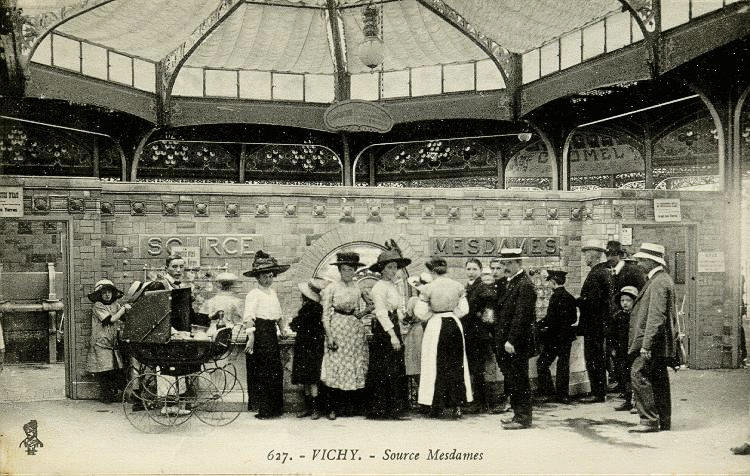 627 VICHY - SOURCE MESDAMES_0