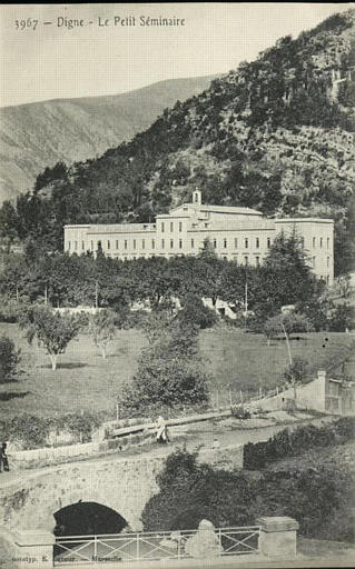 3967 - DIGNE - LE PETIT SEMINAIRE_0