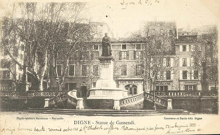 DIGNE - STATUE DE GASSENDI_0