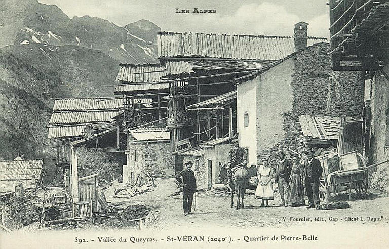 LES ALPES - 392 - VALLE DU QUEYRAS - ST-VERAN (2040 M) - QUARTIER DE LA PIERRE-BELLE_0