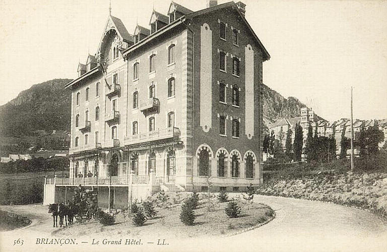 563 BRIANÇON - LE GRAND HOTEL_0