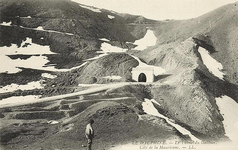 600 LE DAUPHINE - LE TUNNEL DU GALIBIER. CÔTE DE LA MAURIENNE_0