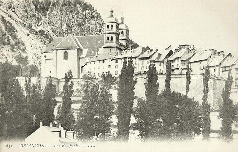 631 BRIANÇON - LES REMPARTS_0