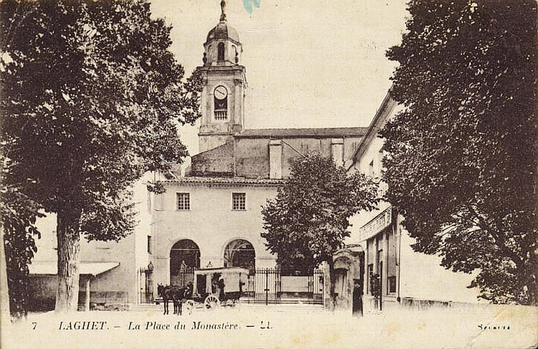 7 - LAGUET - LA PLACE DU MONASTERE_0
