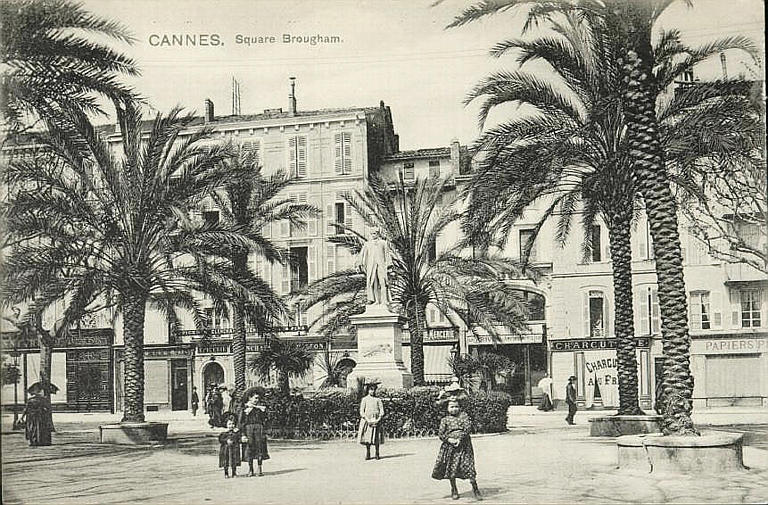 CANNES - SQUARE BROUGHAM_0